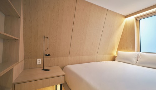 Standard Quadruple Room, 2 Queen Beds, Private Bathroom, Ground Floor