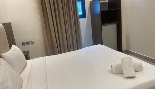 Basic Single Room, 1 Queen Bed, Non Smoking, City View