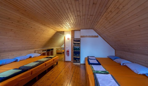 Basic Shared Dormitory, Mixed Dorm, Non Smoking, Mountain View