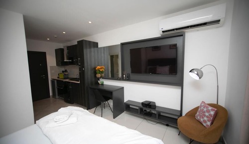 Luxury Studio Suite