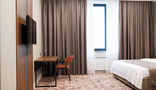 Deluxe Room, City View