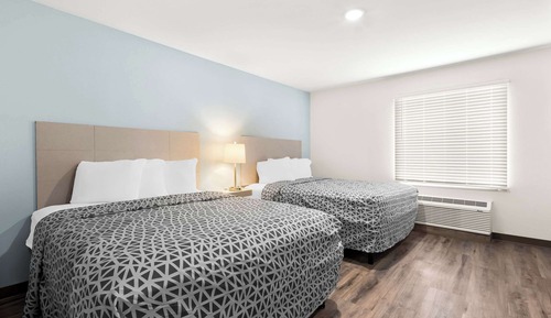 Room, 2 Queen Beds, Non Smoking (Efficiency, Upgrade)
