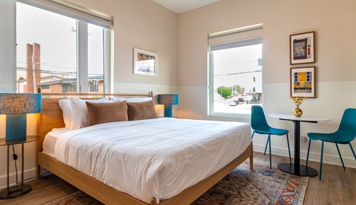 Deluxe Apartment