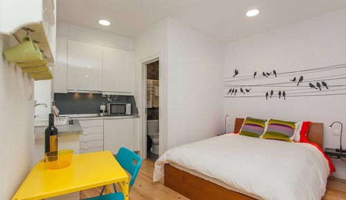 Studio (Beco Belo 28 - 2º)