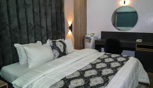 Deluxe Shared Dormitory