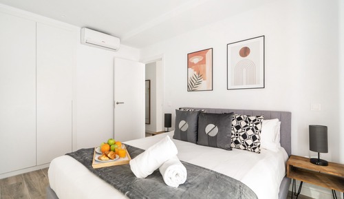 Basic Apartment, 2 Bedrooms, Kitchen