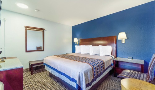 Standard Room, 1 King Bed
