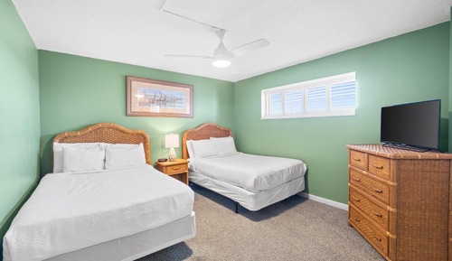 Condo, 2 Bedrooms, Ocean View (1007B)