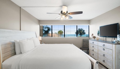 Condo, 2 Bedrooms, Ocean View (104A)