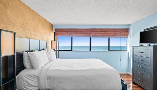 Condo, 2 Bedrooms, Ocean View (604A)