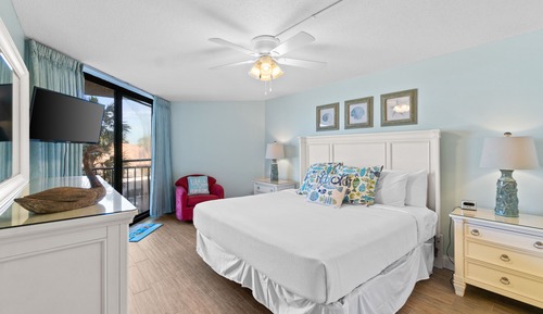 Condo, 2 Bedrooms, Ocean View (208B)