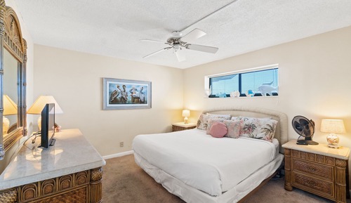 Condo, 2 Bedrooms, Ocean View (1107B)
