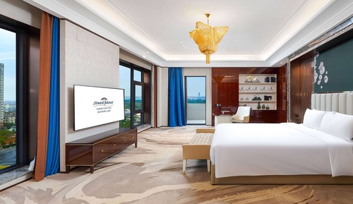 Presidential Suite, Multiple Beds, Smoking
