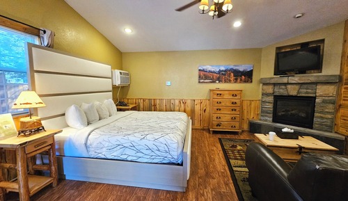 Classic Cottage, Hot Tub, Mountain View
