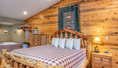 Deluxe Studio Suite, Hot Tub