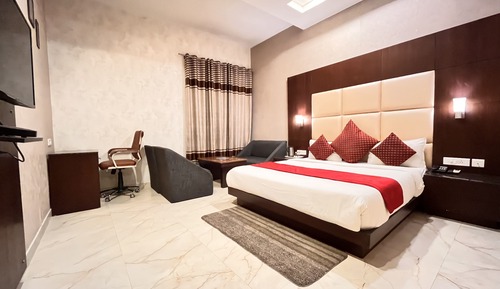 Premium Room, City View