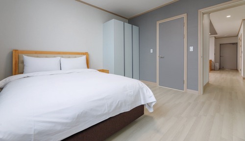 Basic Room, 2 Bedrooms (10-101(No access to swimming pool))