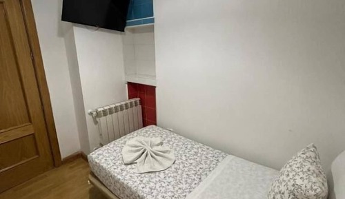 Economy Single Room (Shared Bathroom)