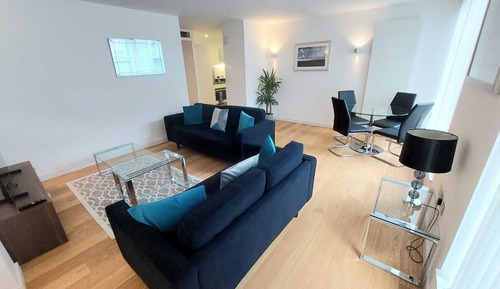 Executive Apartment, 2 Bedrooms, 2 Bathrooms (45)