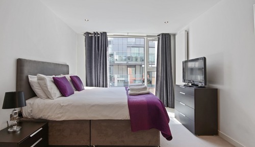 Gallery Apartment, 1 Queen Bed (1)