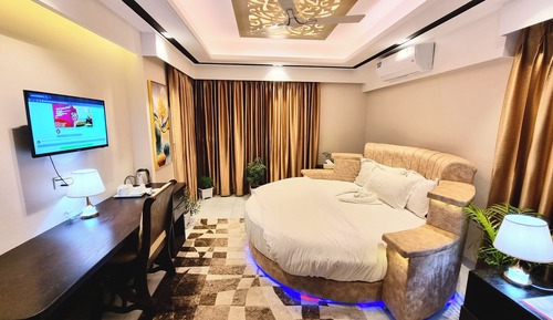 Premium Suite