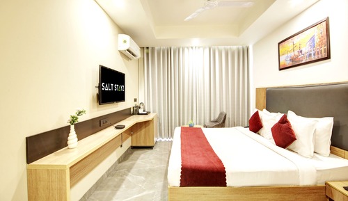 Deluxe Room with City View