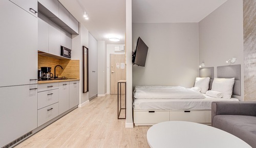 Deluxe Studio Suite