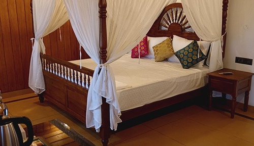Kerala Fusion Room