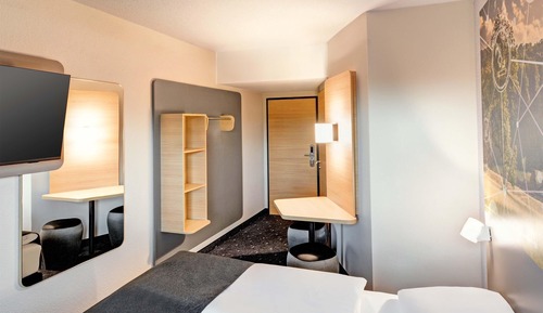 Double Room (French bed)