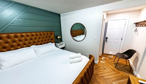 Single King Room