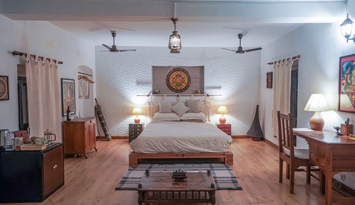 Luxury Single Room, 1 King Bed