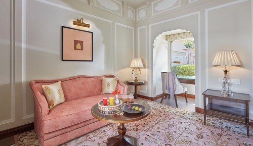 Deluxe Room, 1 King Bed (Premium Villa)