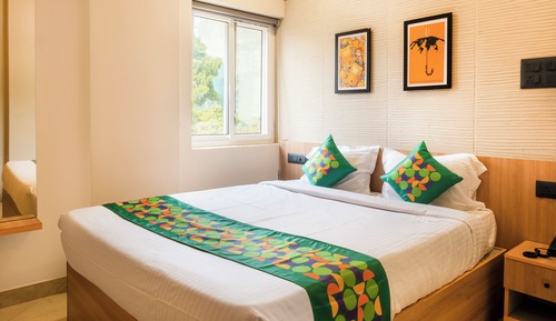 Economy Room