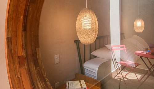 Deluxe Suite, Jetted Tub