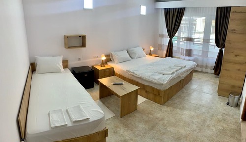 10th Comfort Triple room with balcony