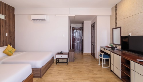 Senior Room with City View