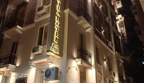 Deluxe Single Room
