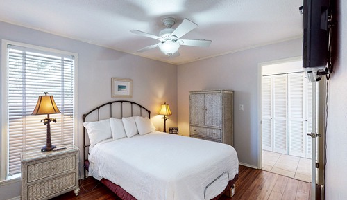 Condo, 1 Bedroom
