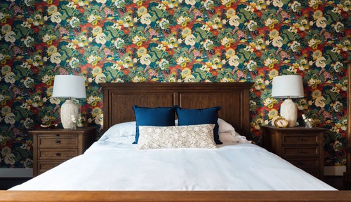 Madame Lous Room