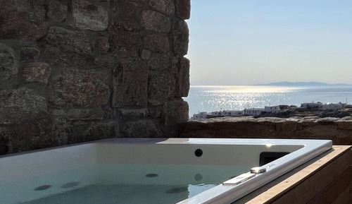 Junior Suite with Outdoor Hot Tub