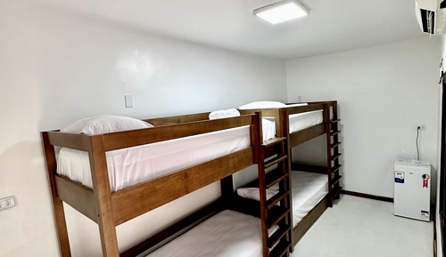 Comfort Shared Dormitory, Women only