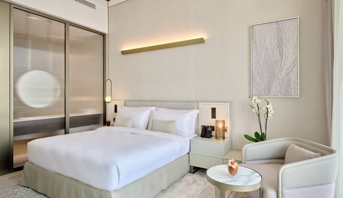 Deluxe Room, 1 King Bed, Balcony