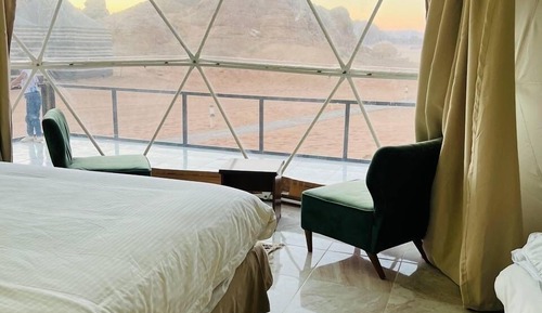 Royal Tent, Mountain View, Mountainside