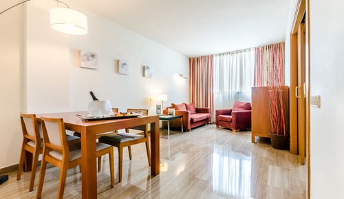Suite, 1 King Bed