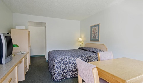 Room, 1 Queen Bed, Smoking