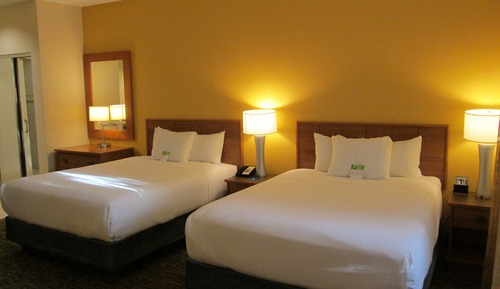 Standard Suite, 2 Queen Beds, Non Smoking