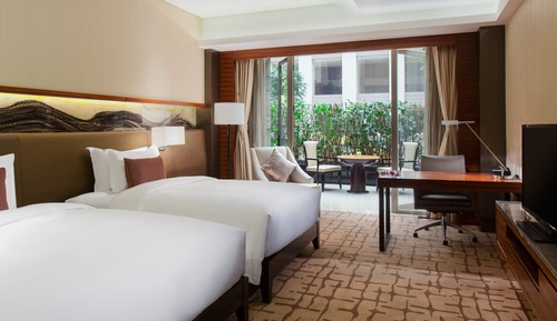 Classic Room, 2 Double Beds, Business Lounge Access