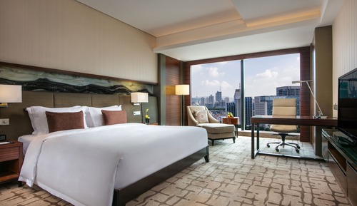 Classic Room, 1 King Bed, Business Lounge Access