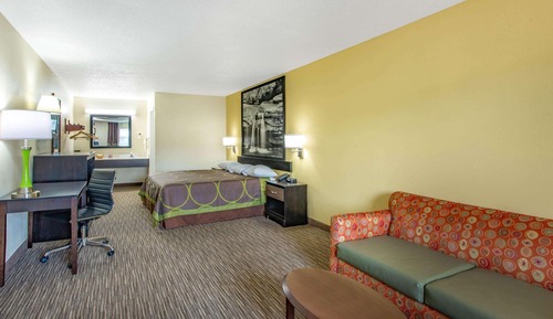 Suite, 1 King Bed, Smoking