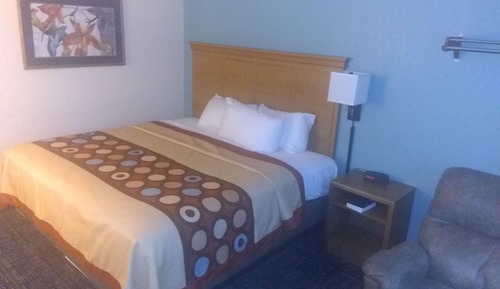 Standard Room, 1 Queen Bed